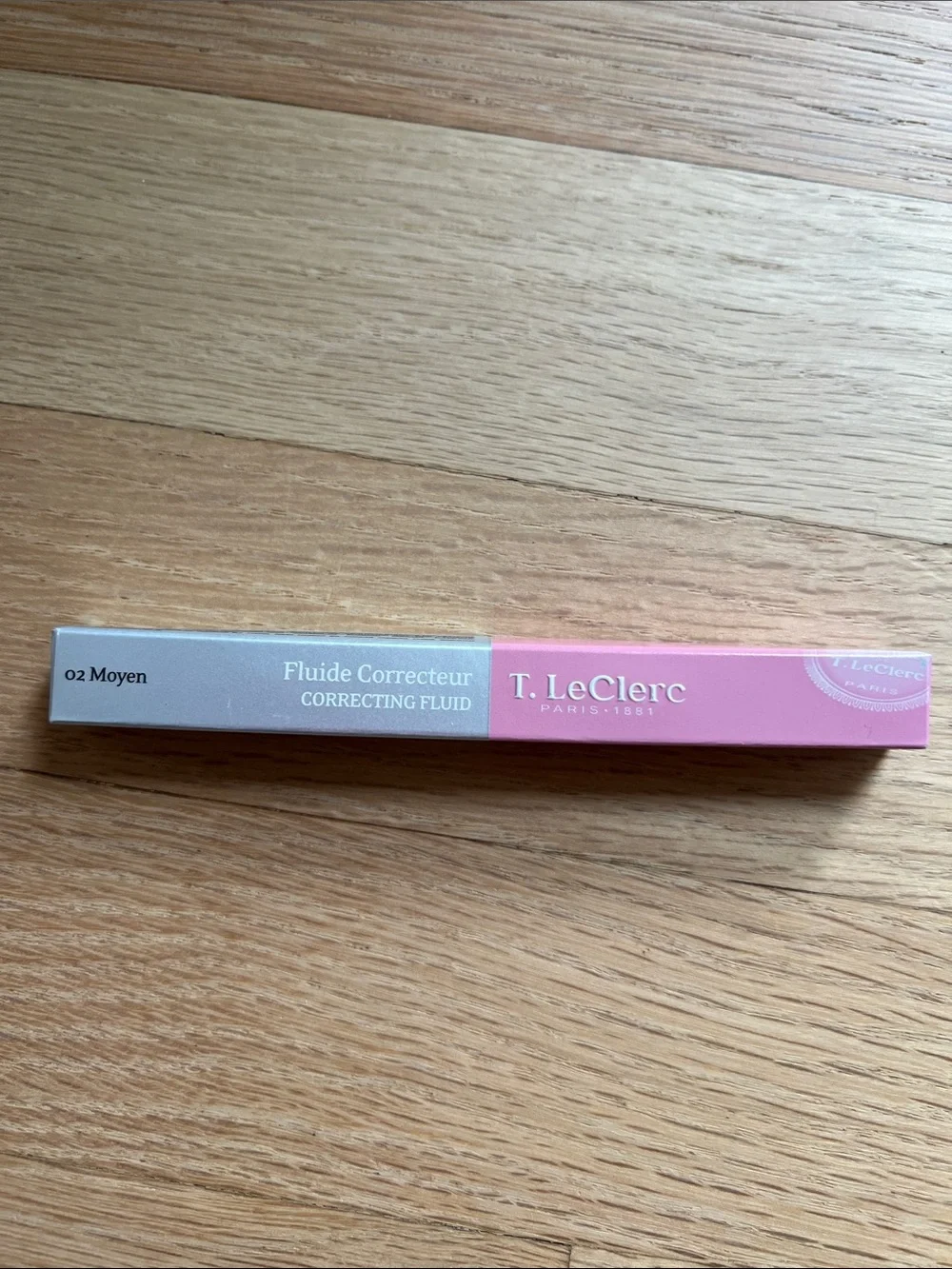Correcting Fluid Concealer - Pink (02 Moyen)